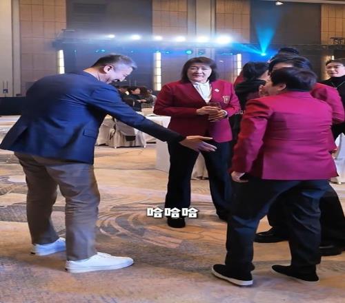 塔神辞世笼,罩赛事,圣诞首周末,半岛体育平台,半岛体育官方网站,半岛体育登录入口,半岛体育app下载